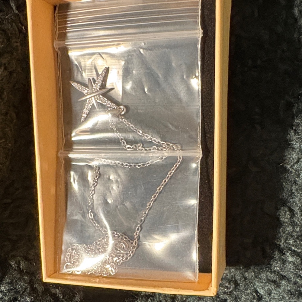 Silver Star Pendant Necklace